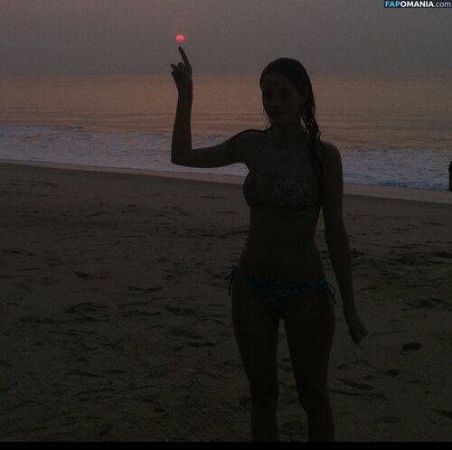Kaya Scodelario Nu Photo fuitée #29