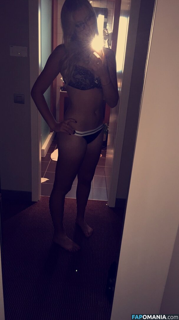 Kristina Mladenovic Nu Photo fuitée #15