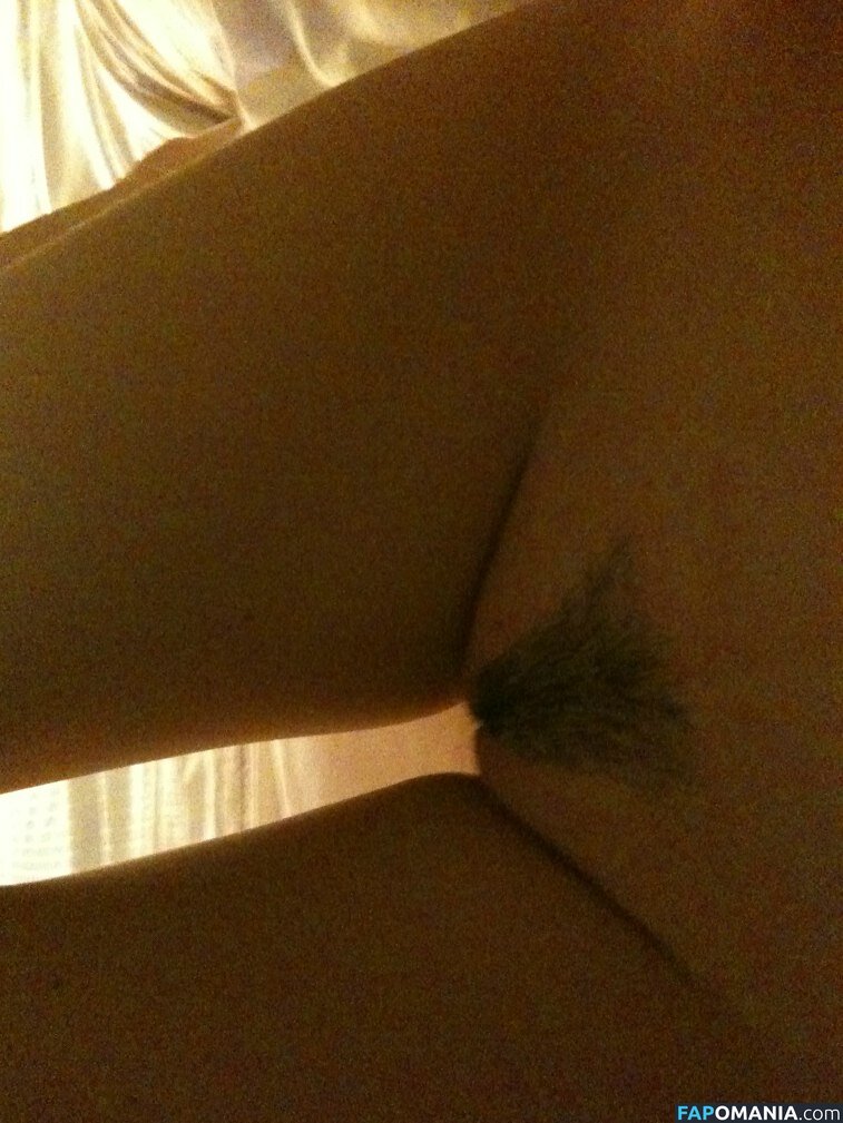 Krysten Ritter Nu Photo fuitée #1