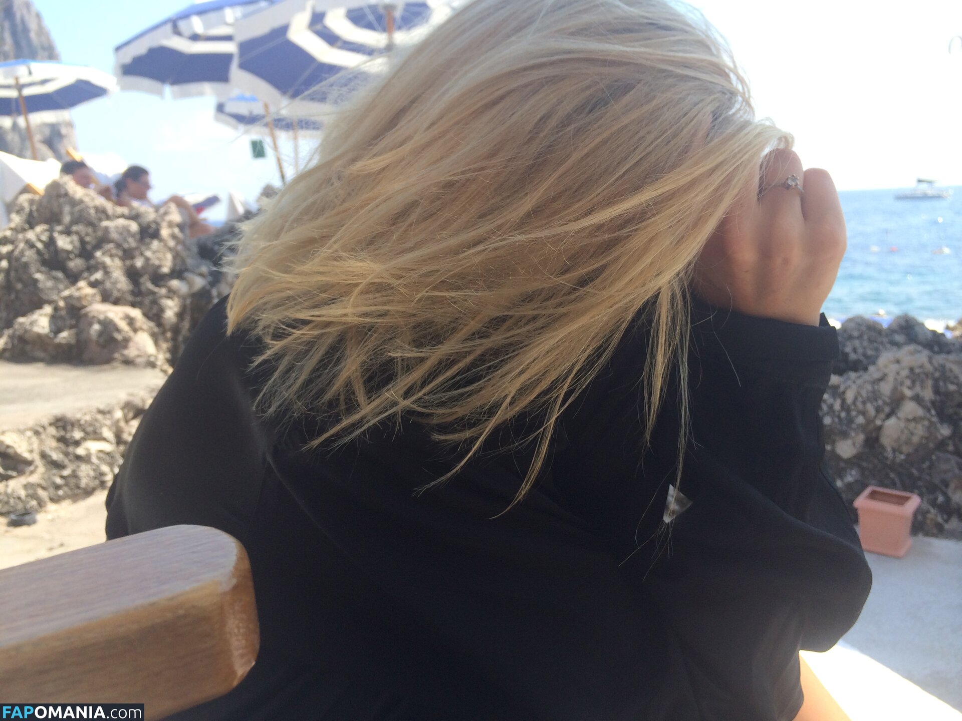 Lara Bingle Nu Photo fuitée #50