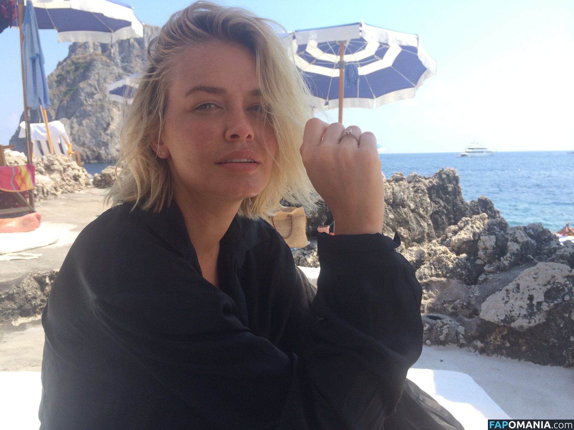 Lara Bingle Nu Photo fuitée #55