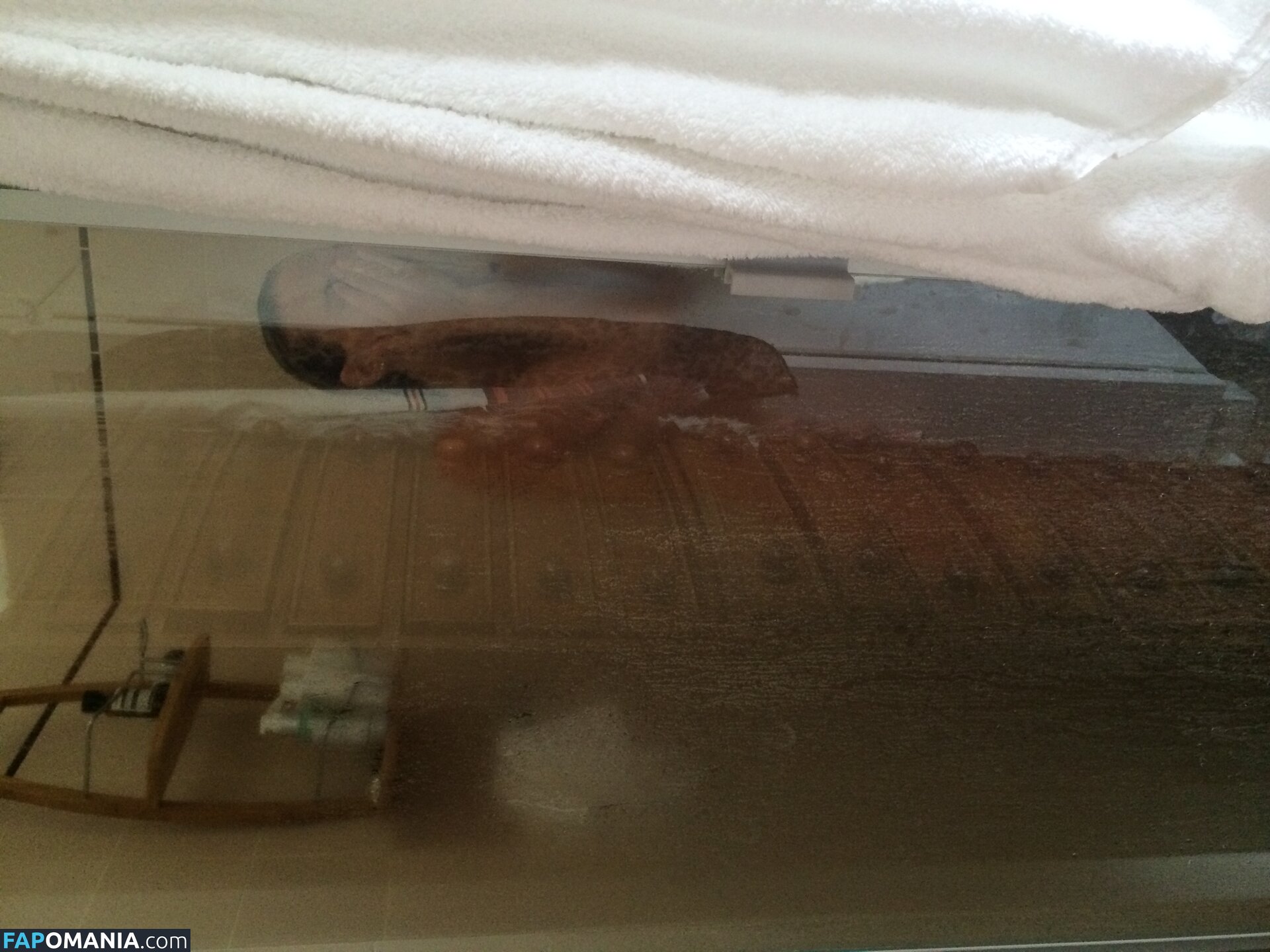 Lara Bingle Nu Photo fuitée #218