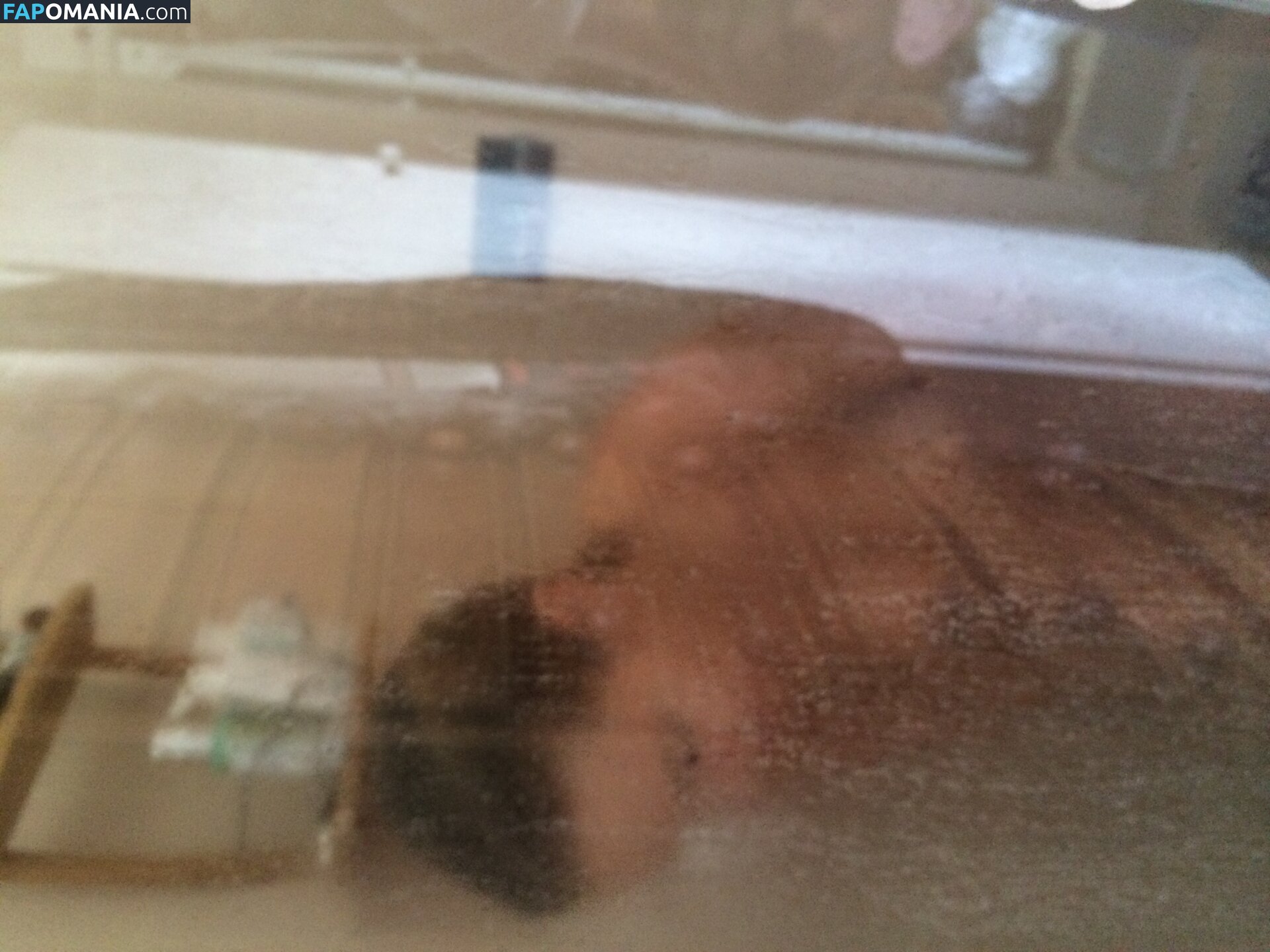 Lara Bingle Nu Photo fuitée #237