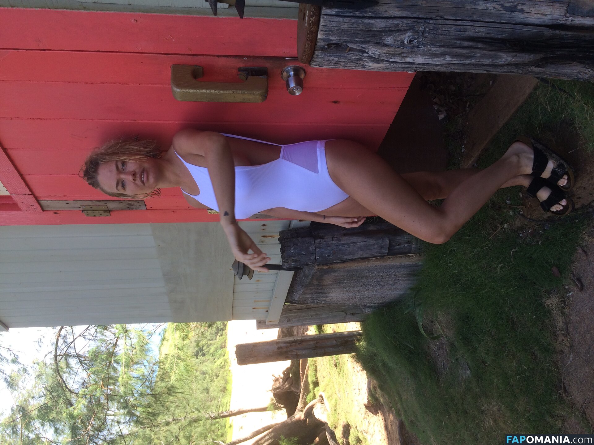 Lara Bingle Nu Photo fuitée #329