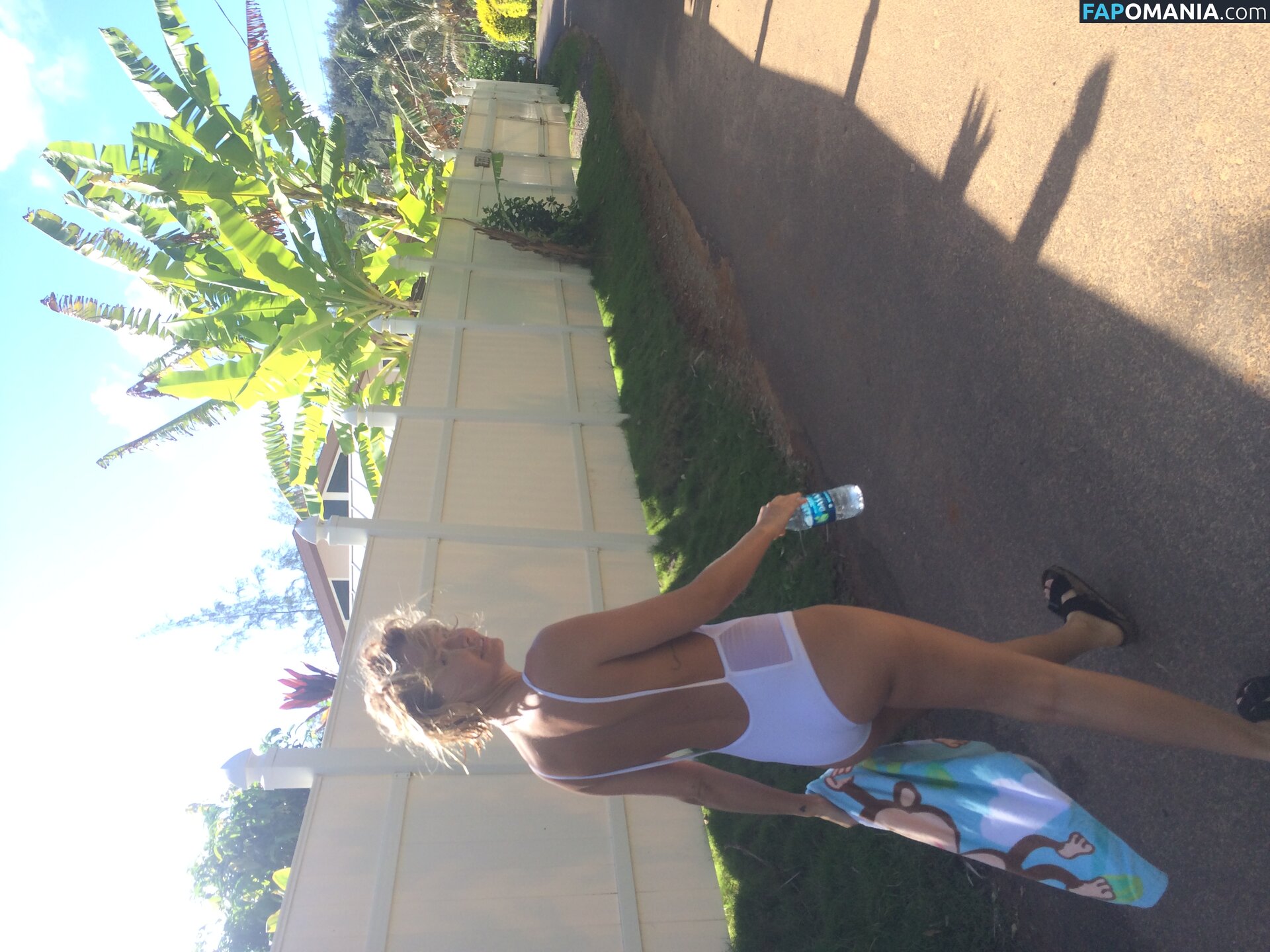 Lara Bingle Nu Photo fuitée #349