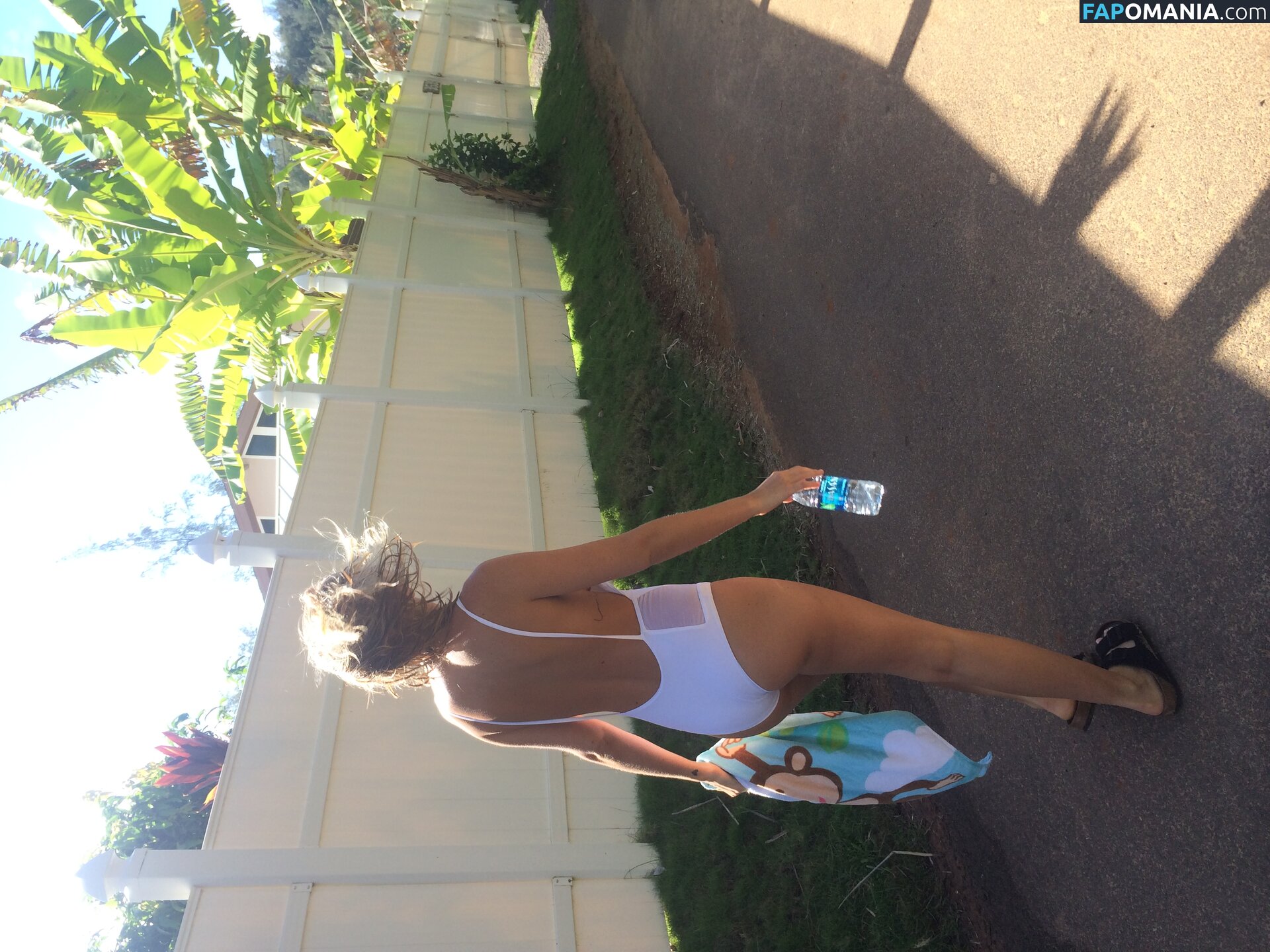 Lara Bingle Nu Photo fuitée #350