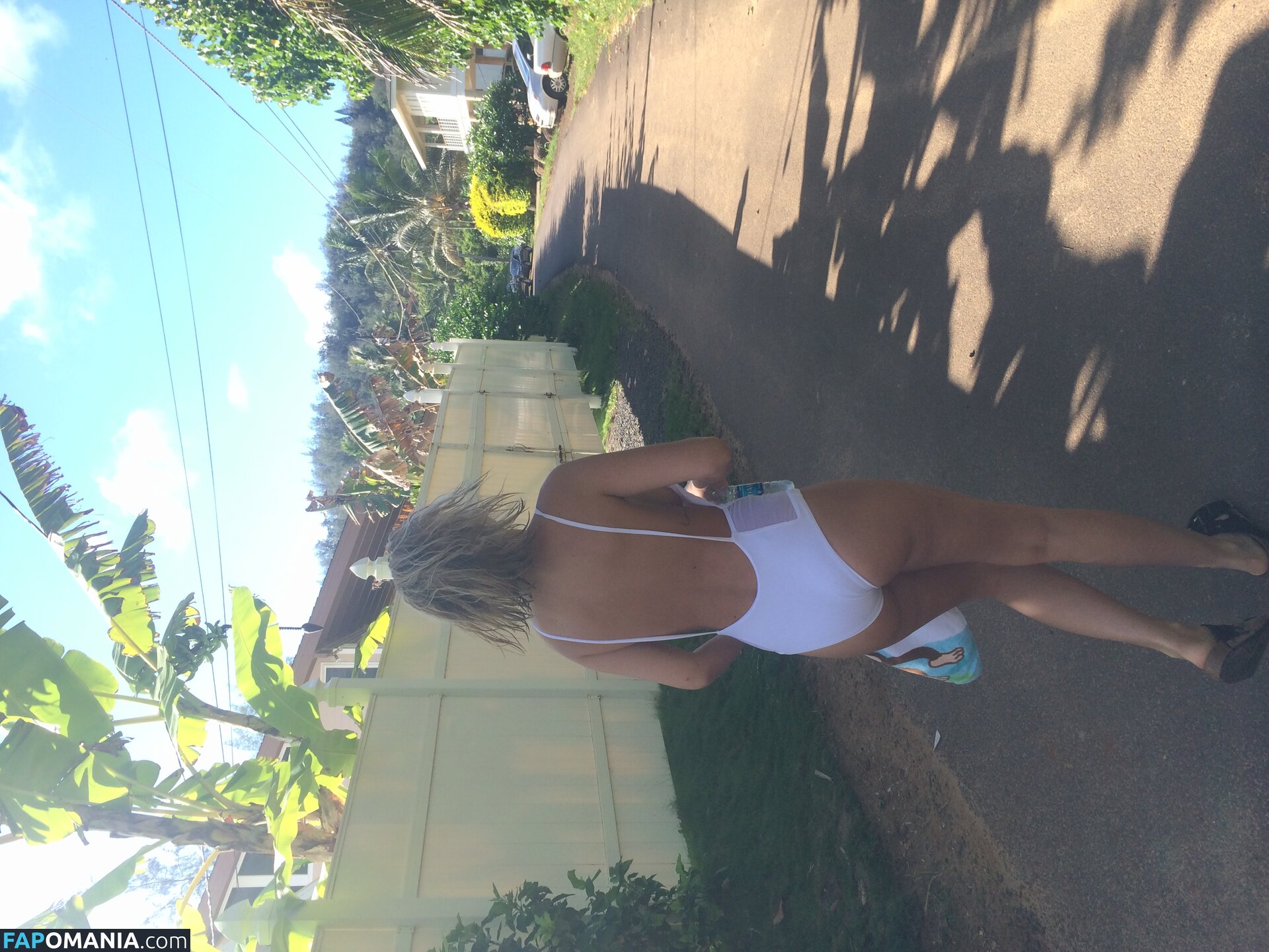 Lara Bingle Nu Photo fuitée #354