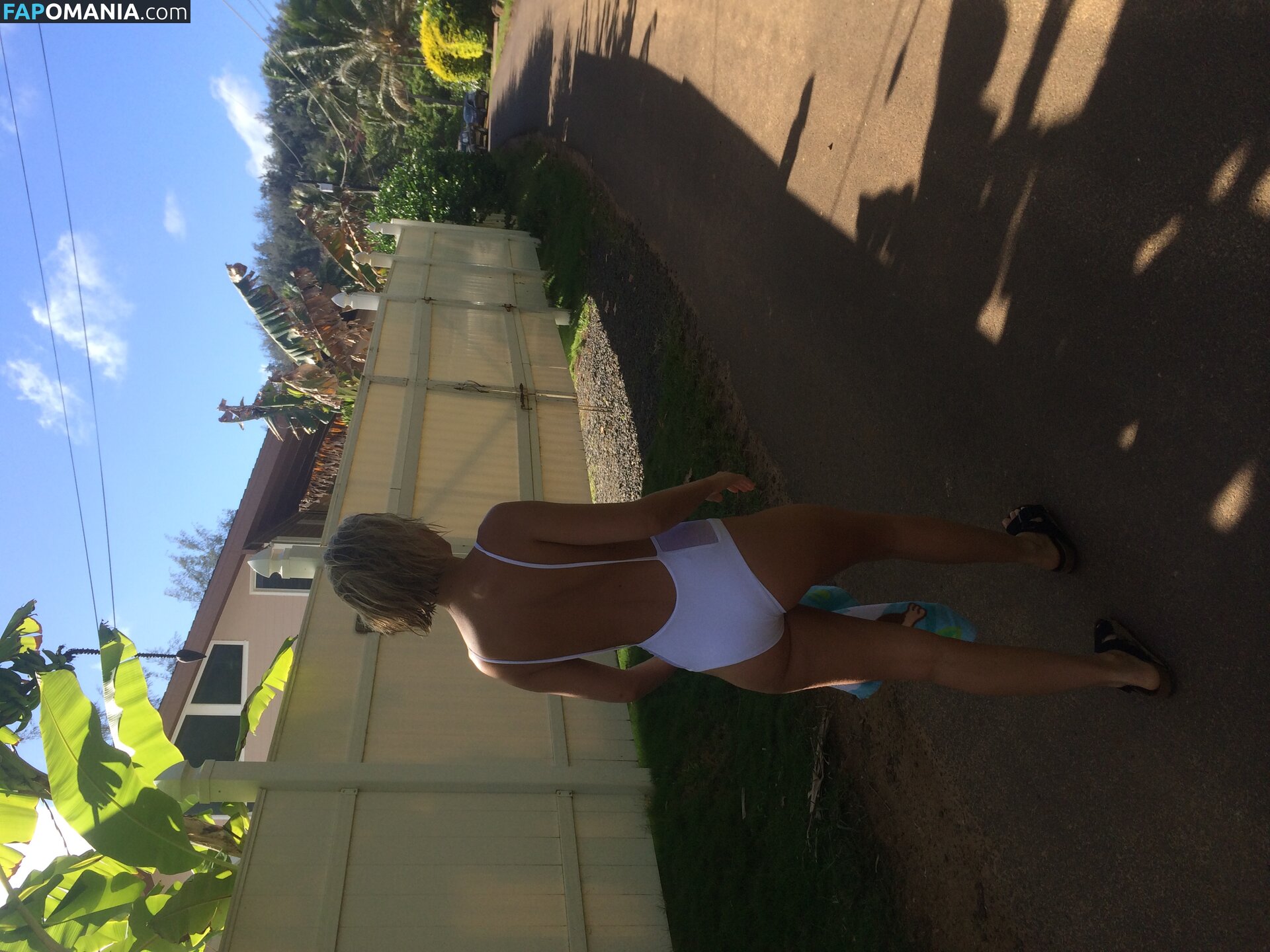 Lara Bingle Nu Photo fuitée #355