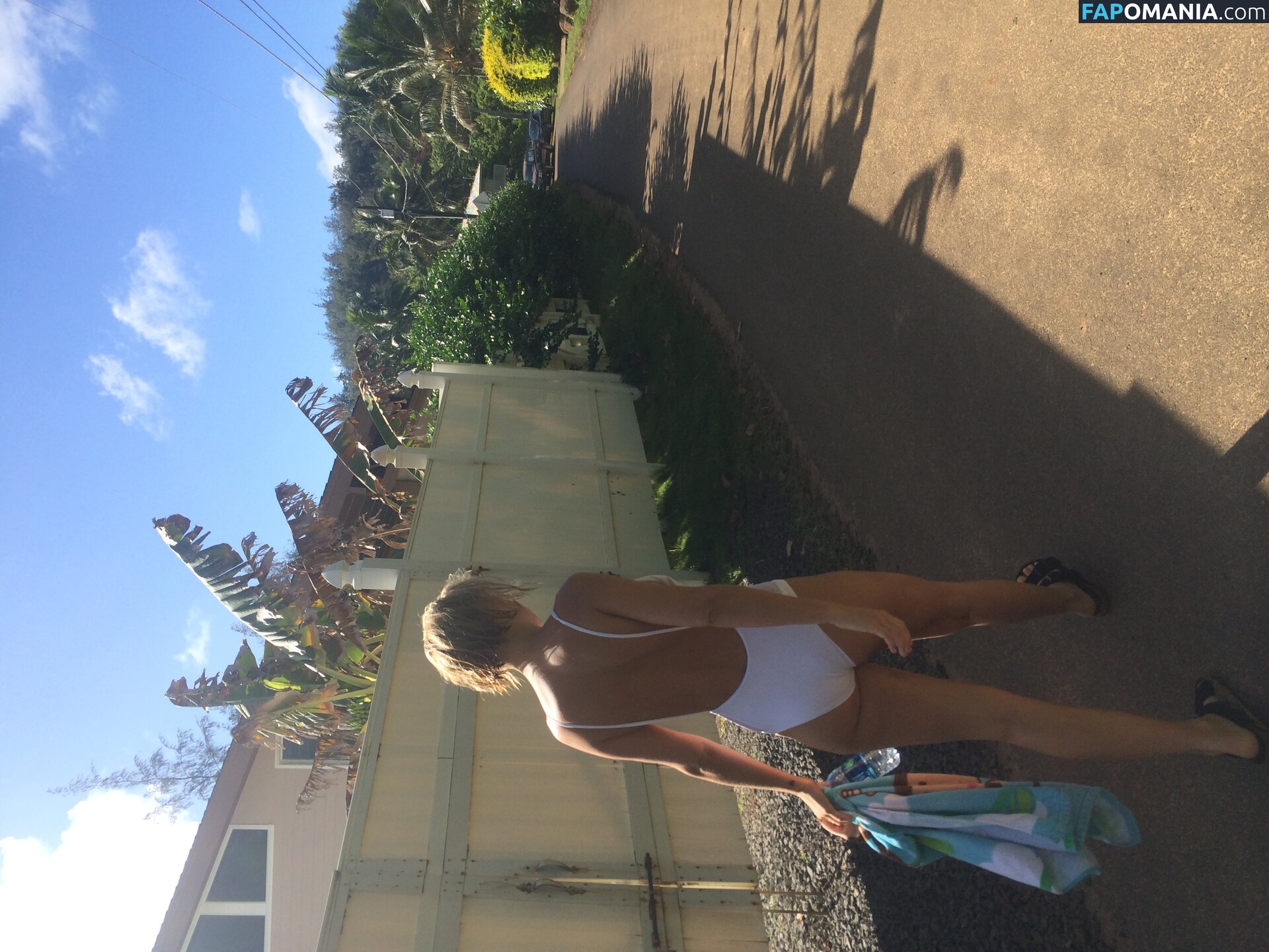 Lara Bingle Nu Photo fuitée #358