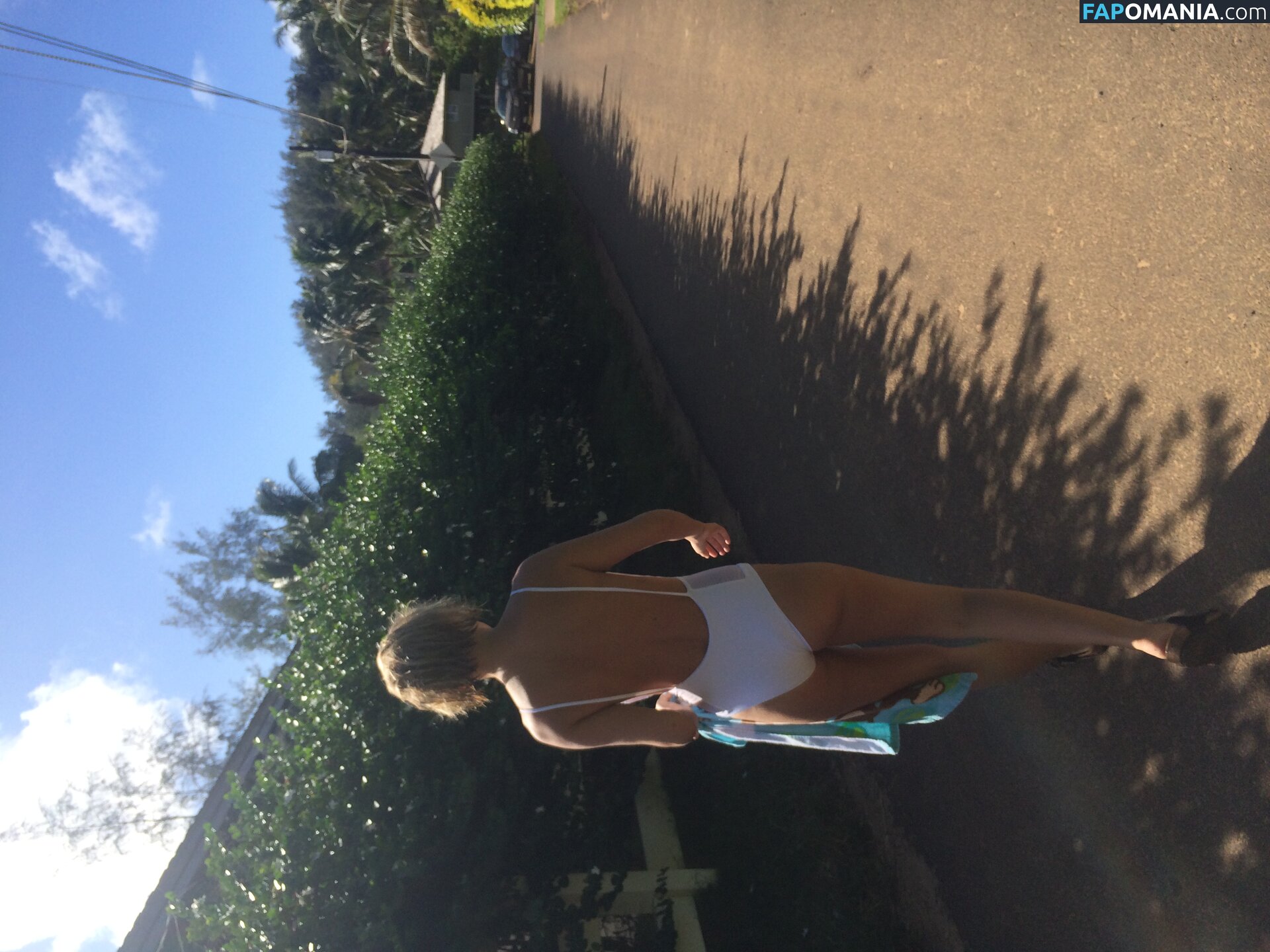 Lara Bingle Nu Photo fuitée #361