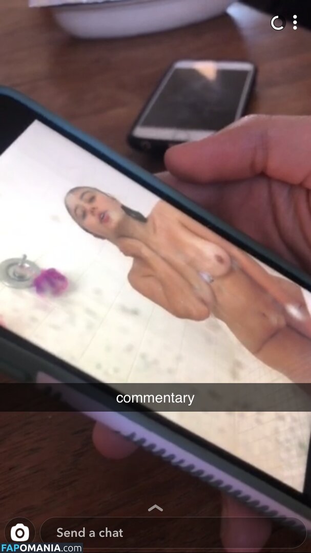 Lia Marie Johnson Nu Photo fuitée #1