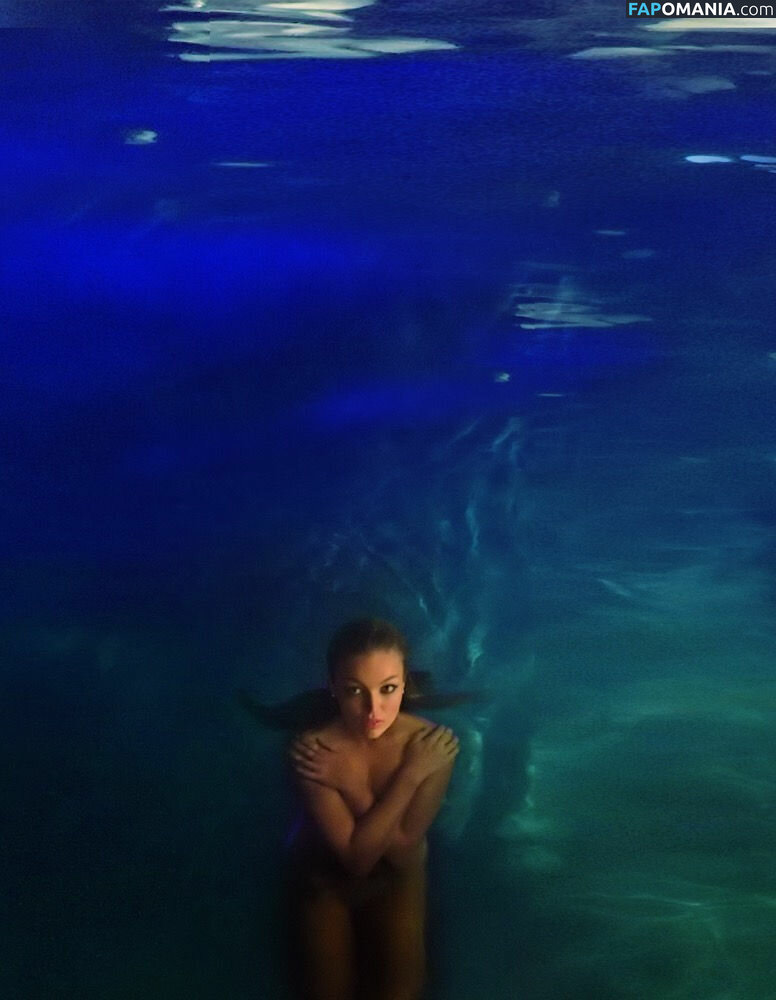 Lili Simmons Nu Photo fuitée #68