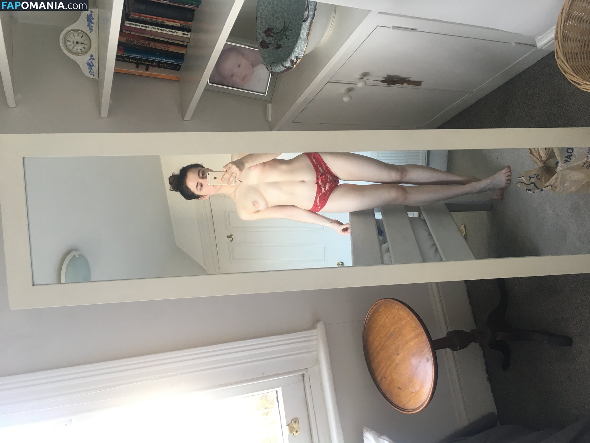Lily Mo Sheen / lily_sheen Nu OnlyFans  Photo fuitée #337