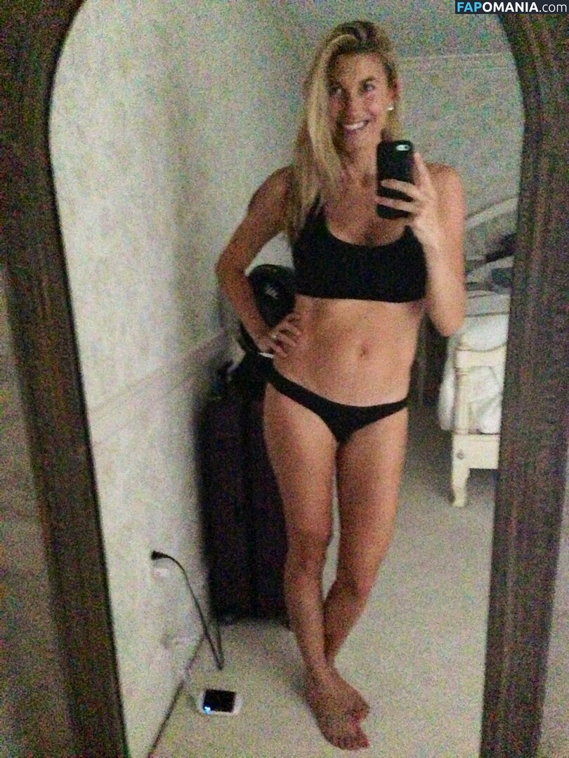 Lindsay Clubine Nu Photo fuitée #8