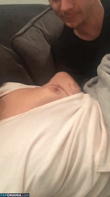 Lucy Fallon Nu Photo fuitée #8