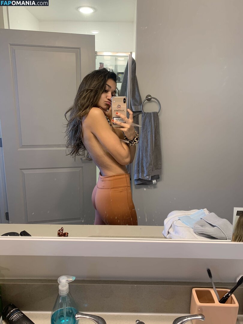 Madison Bailey Nu Photo fuitée #22