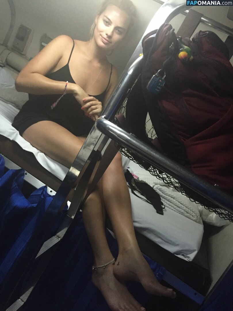 Margot Robbie Nu Photo fuitée #5