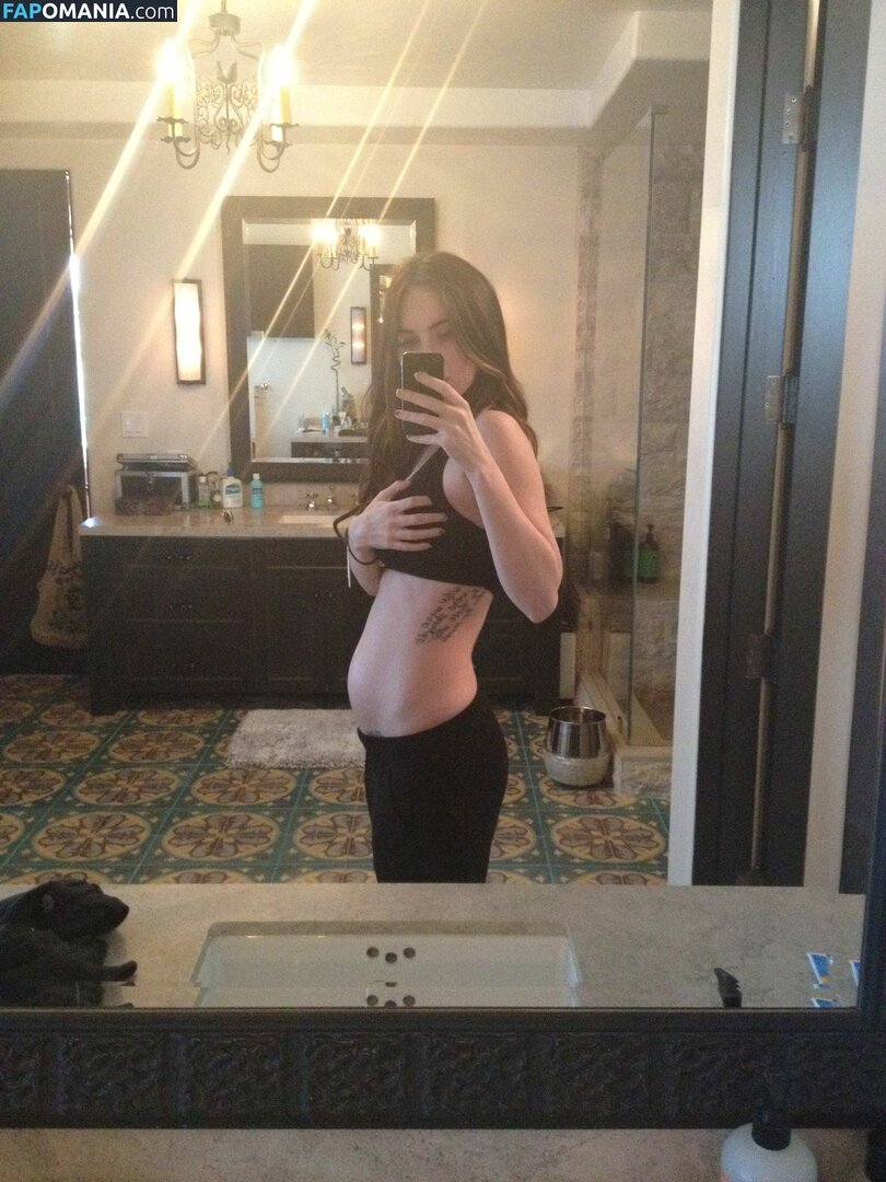 Megan Fox Nu Photo fuitée #27