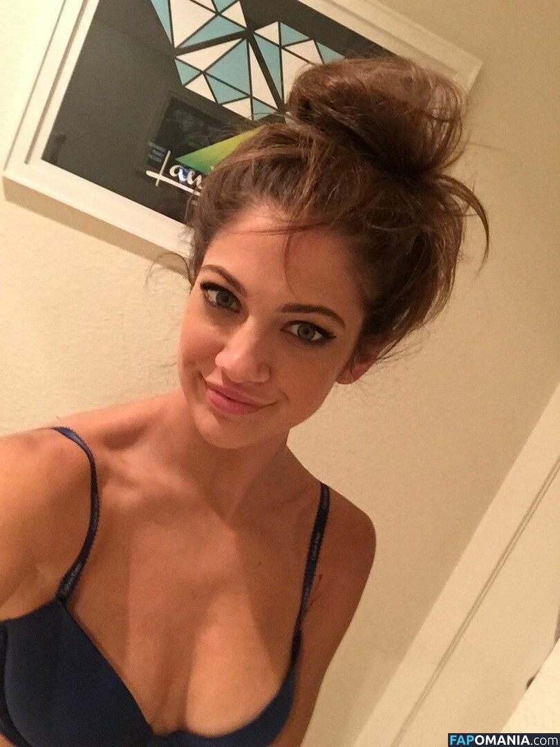 Mia Serafino Nu Photo fuitée #41
