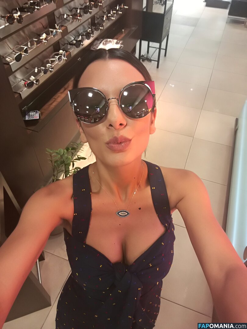 Nikoletta Ralli Nu Photo fuitée #61