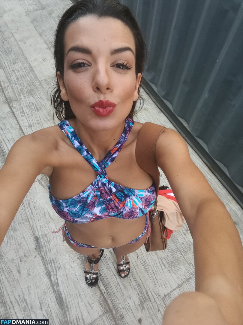 Nikoletta Ralli Nu Photo fuitée #67