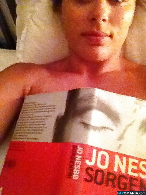 Nora Monk Nu Photo fuitée #5