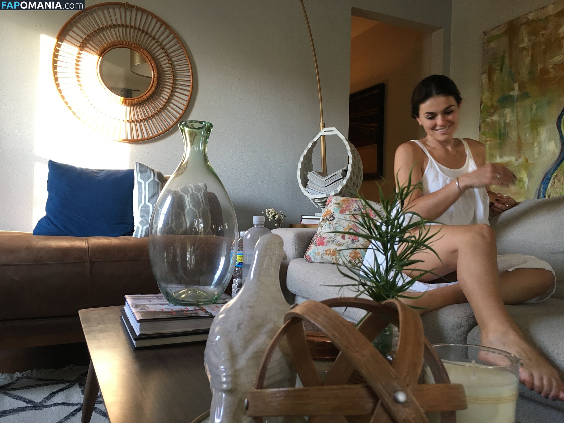 Serinda Swan Nu Photo fuitée #229
