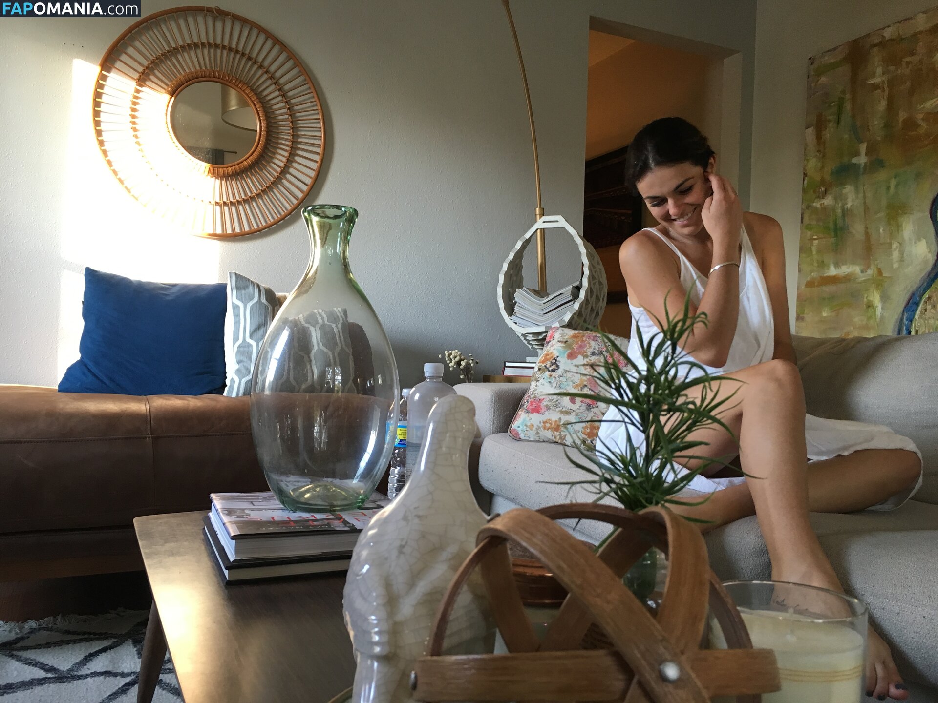 Serinda Swan Nu Photo fuitée #230