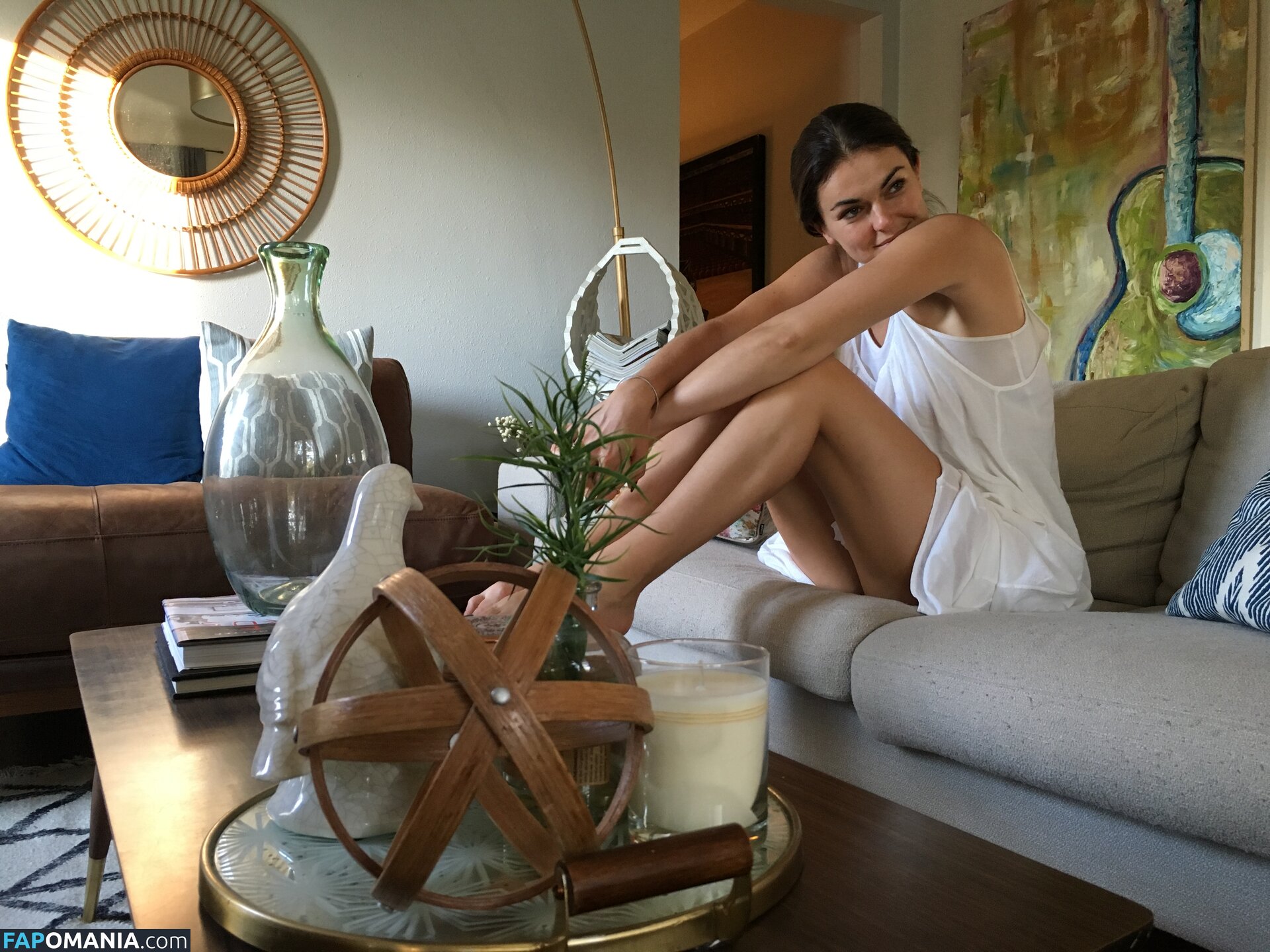 Serinda Swan Nu Photo fuitée #249