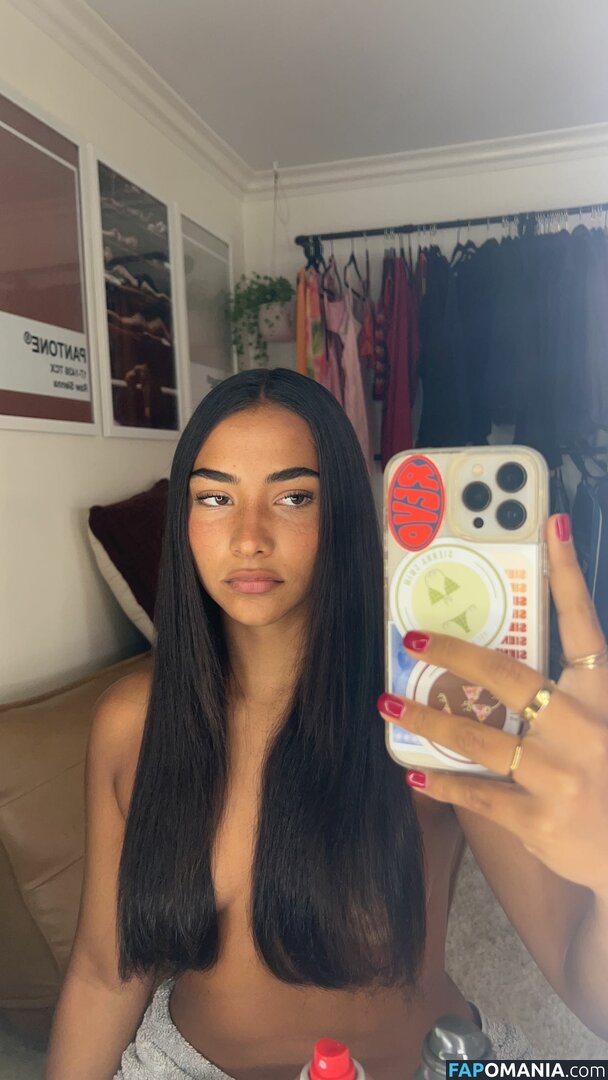 Sienna Mae Gomez / sienna_mae / siennamaegomez Nu OnlyFans  Photo fuitée #511