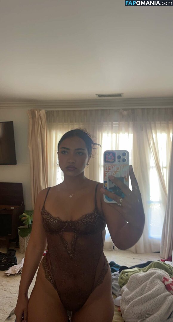 Sienna Mae Gomez / sienna_mae / siennamaegomez Nu OnlyFans  Photo fuitée #679