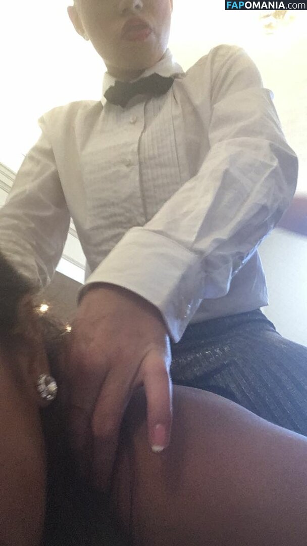 Sienna Mae Gomez / sienna_mae / siennamaegomez Nu OnlyFans  Photo fuitée #730