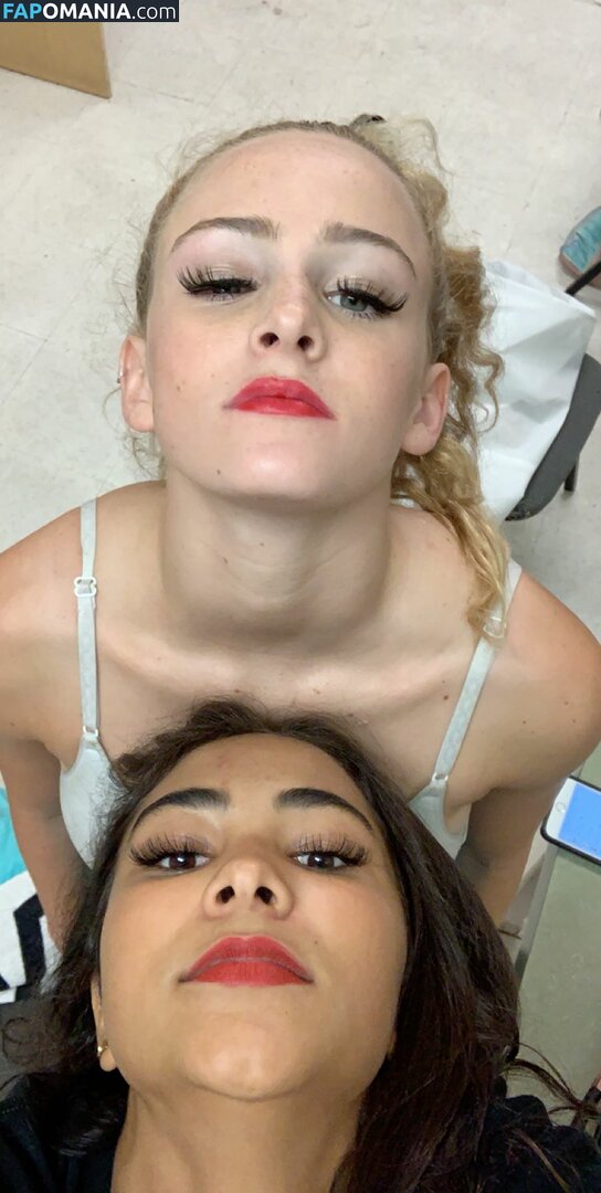 Sienna Mae Gomez / sienna_mae / siennamaegomez Nu OnlyFans  Photo fuitée #785