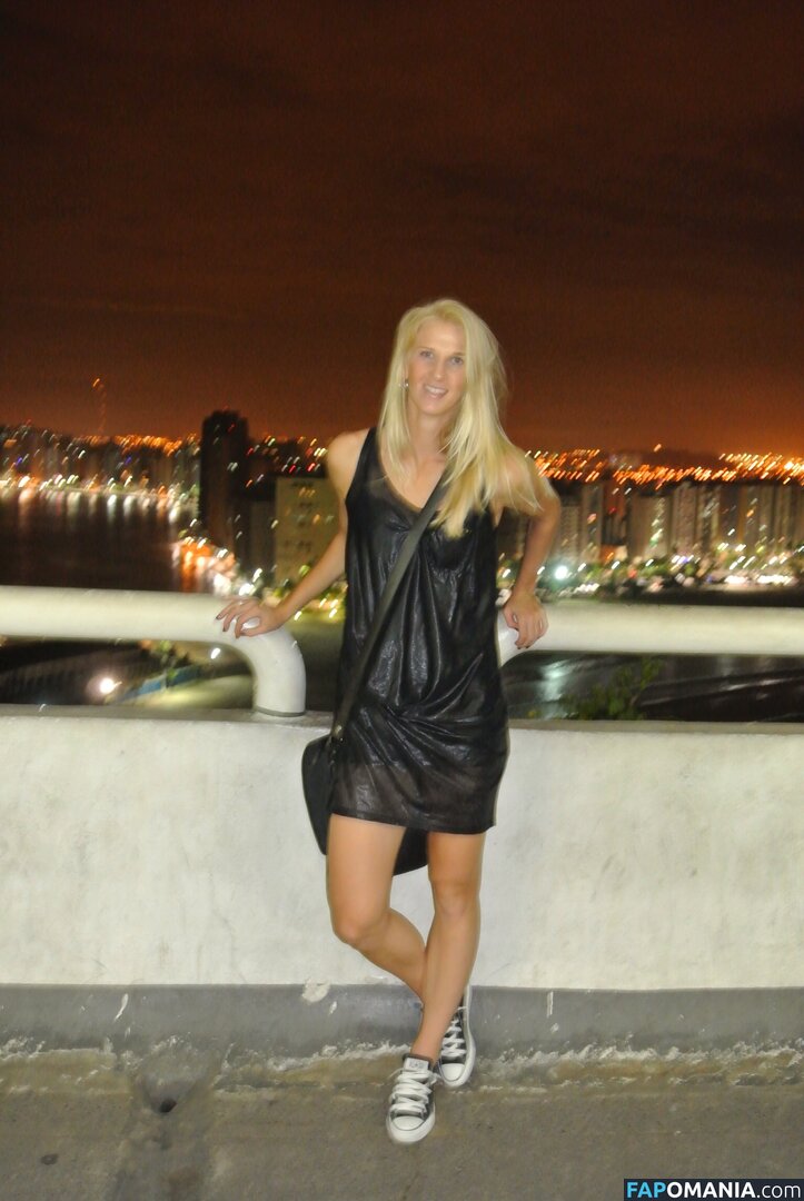 Sofia Jakobsson Nu Photo fuitée #124