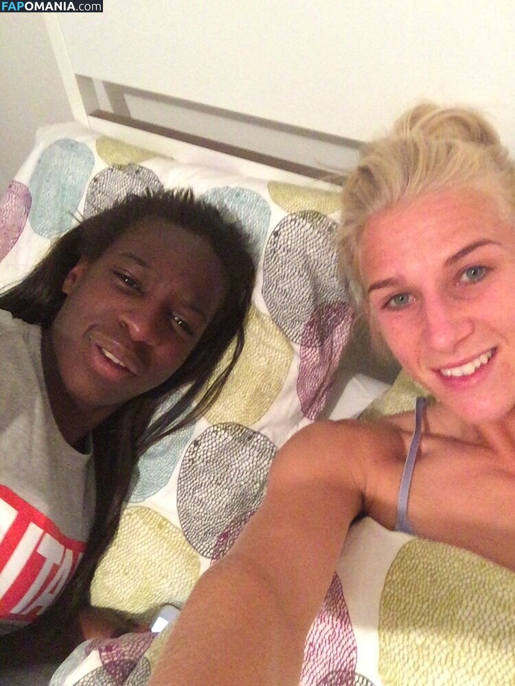 Sofia Jakobsson Nu Photo fuitée #213