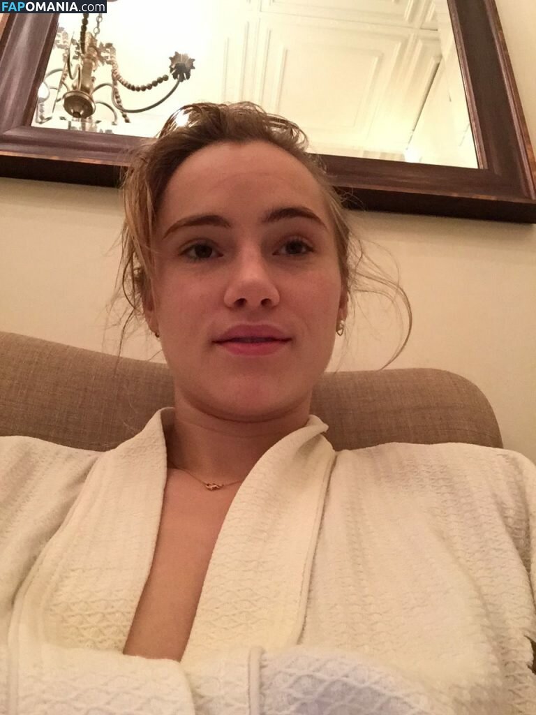 Suki Waterhouse Nu Photo fuitée #1