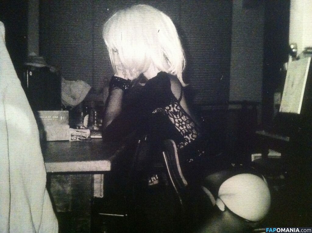Suki Waterhouse Nu Photo fuitée #39