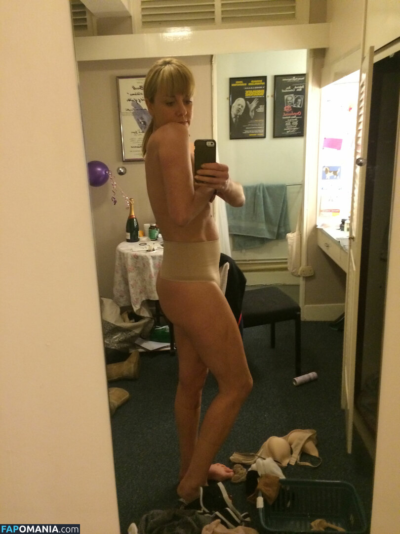 Tamzin Outhwaite Nu Photo fuitée #9