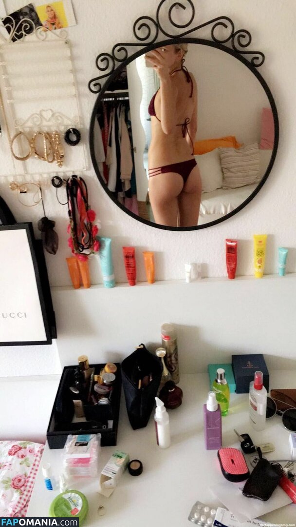 Victoria Jancke Nu Photo fuitée #2