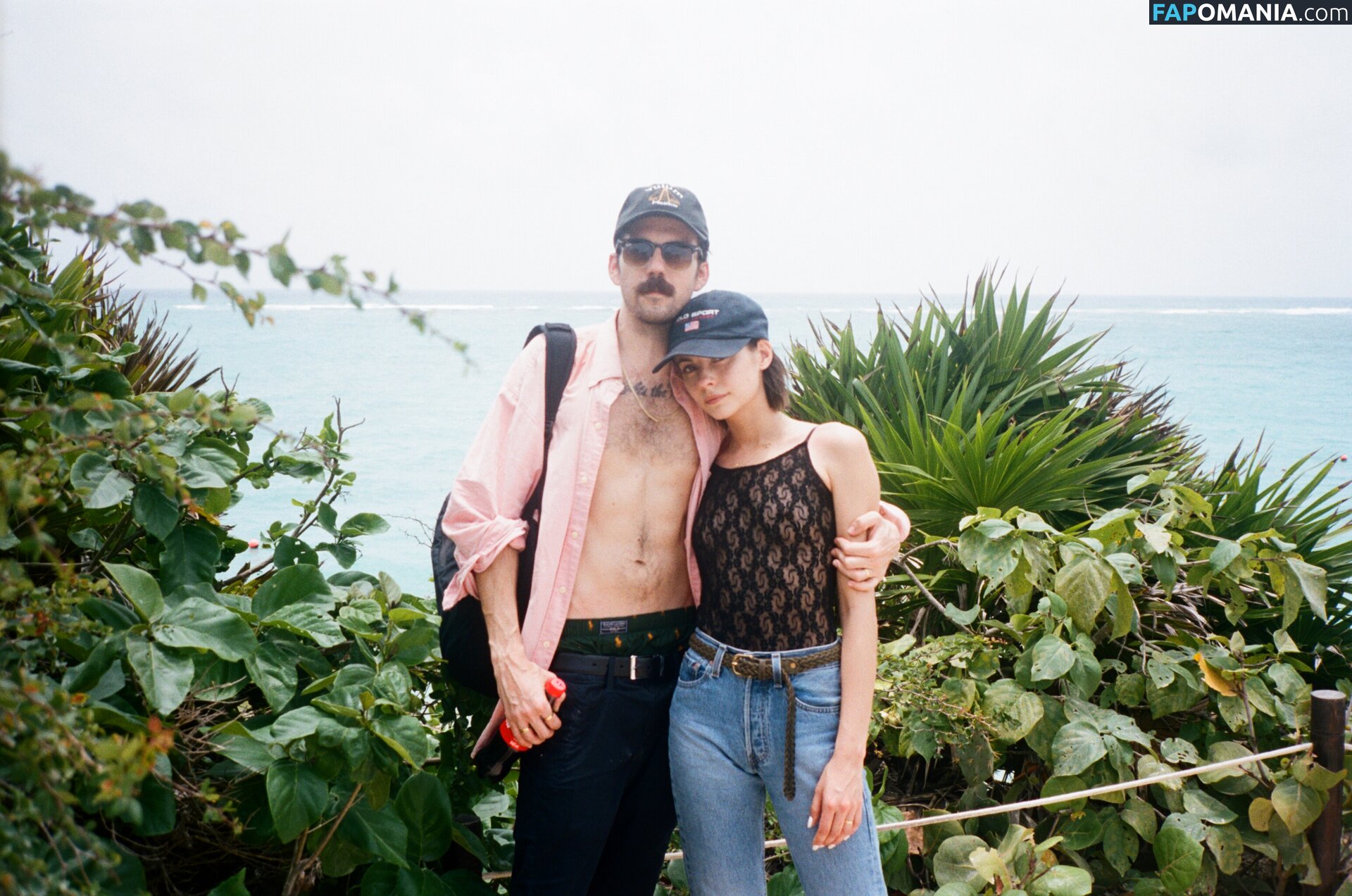 Willa Holland Nu Photo fuitée #37