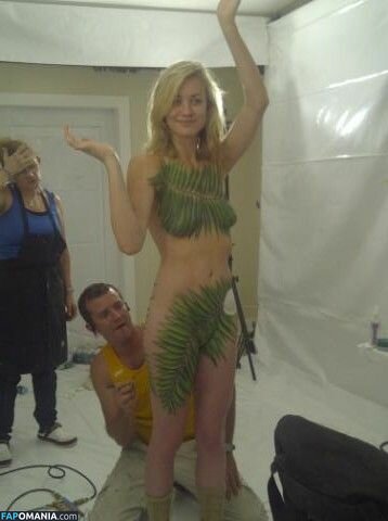 Yvonne Strahovski Nu Photo fuitée #25