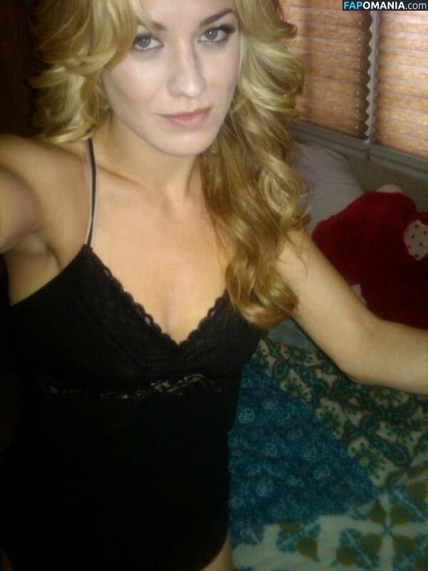 Yvonne Strahovski Nu Photo fuitée #30