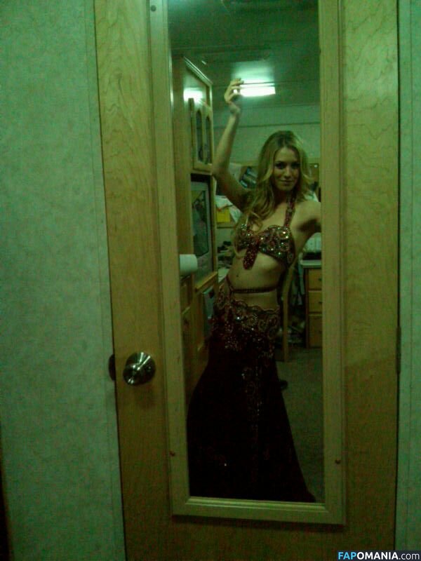 Yvonne Strahovski Nu Photo fuitée #32