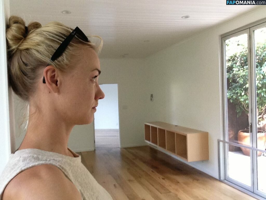 Yvonne Strahovski Nu Photo fuitée #34