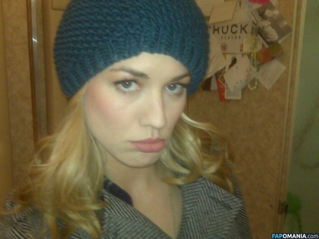 Yvonne Strahovski Nu Photo fuitée #58