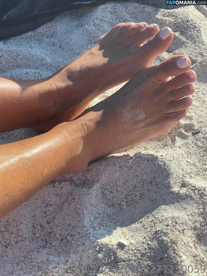abbyrosesexyfeet Nu OnlyFans  Photo fuitée #3