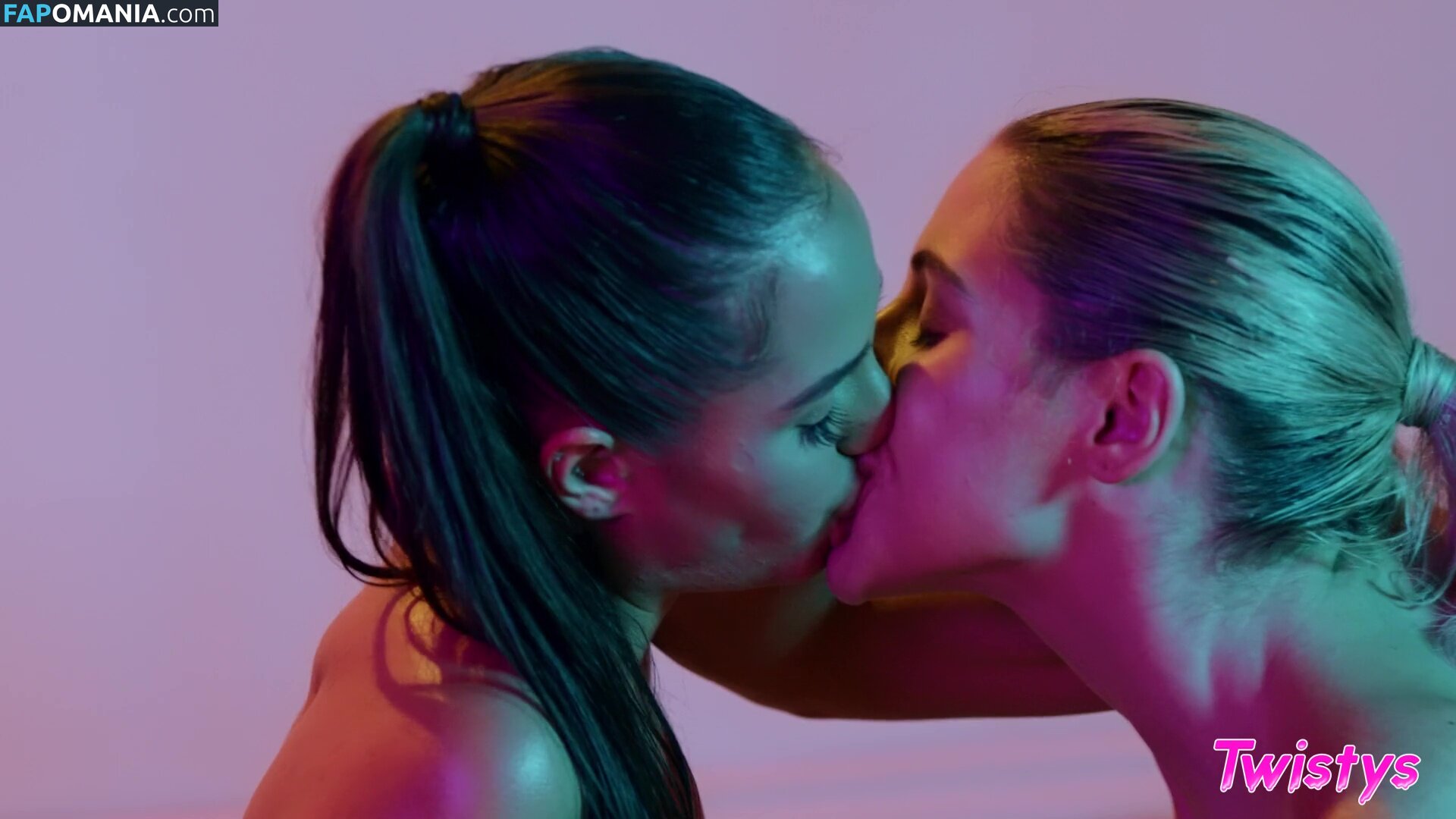 Abella Danger / abelladanger / dangershewrote Nu OnlyFans  Photo fuitée #7