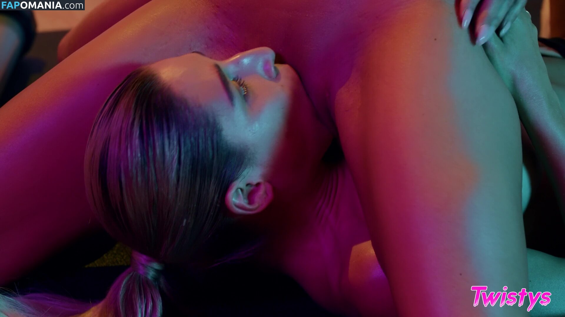 Abella Danger / abelladanger / dangershewrote Nu OnlyFans  Photo fuitée #12