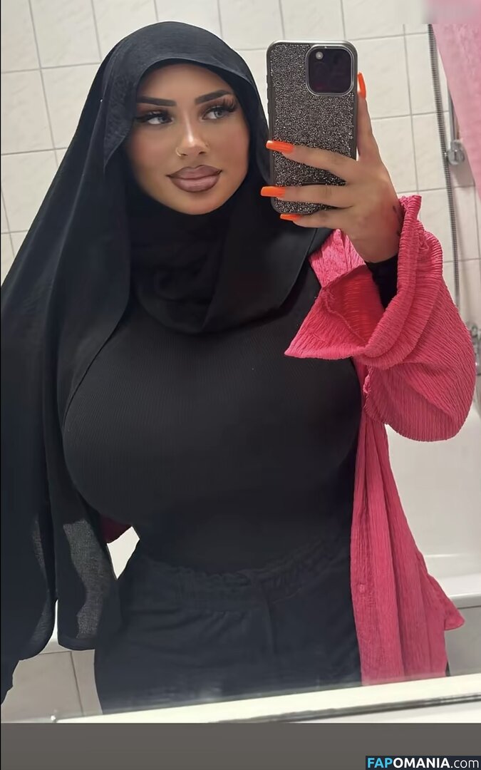 Abir zrk / abir.zrk Nu OnlyFans  Photo fuitée #4