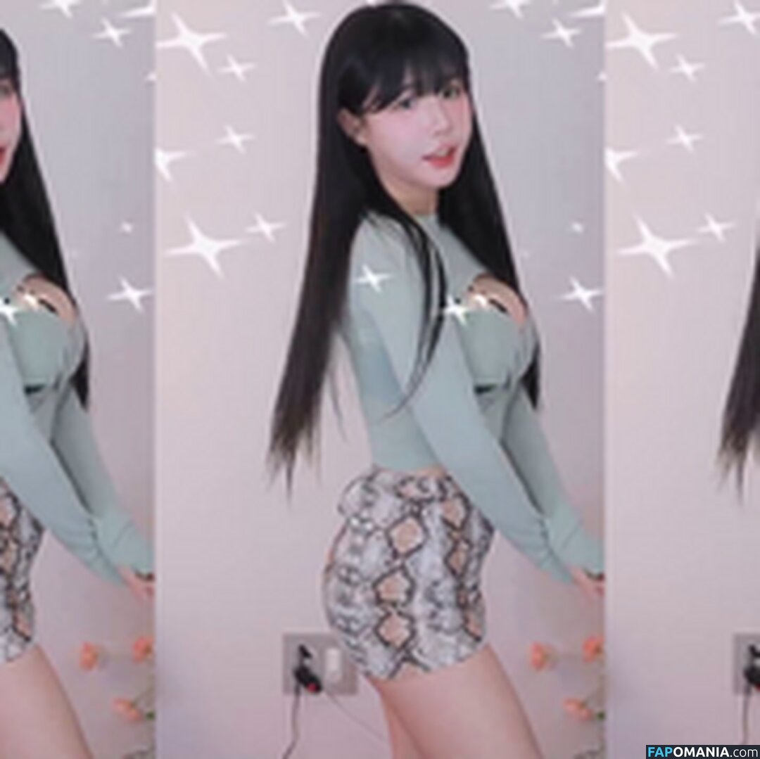 addielyn / addielyn7 / edoongs2 Nu OnlyFans  Photo fuitée #432